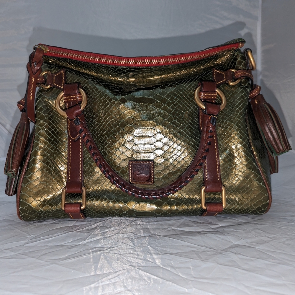 D & B alligator purse